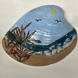 Hand Painted Beach Scene Shell
